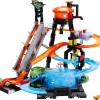 Hot Wheels Ultimate Gator Car Wash Play Set with Color Shifters Car