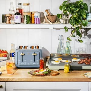 Beautiful 4 Slice Toaster, Cornflower Blue by Drew Barrymore